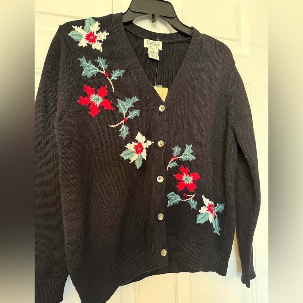 Classic Elements Christmas Holly Embroidered Black Sweater Cardigan Medium NWT - Picture 6 of 9